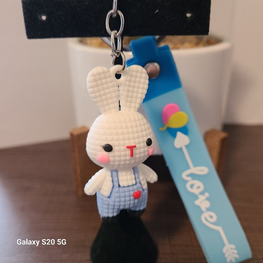 Unbranded White Bunny w/Blue Overalls Keychain NEW Unisex Easter Holiday Party